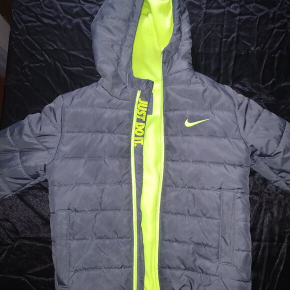 Nike Kids Small Neon & Gray Puffer Coat